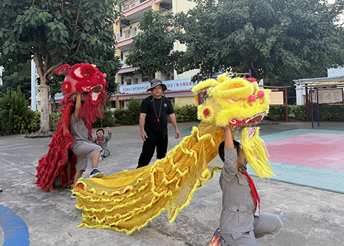 紅軍小學讓非遺傣族獅子舞煥發新生